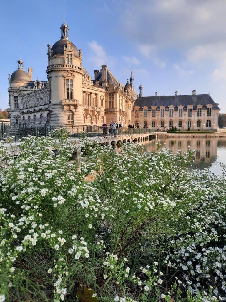 Pierres Et Jardins Bed & Breakfast Senlis  Eksteriør bilde