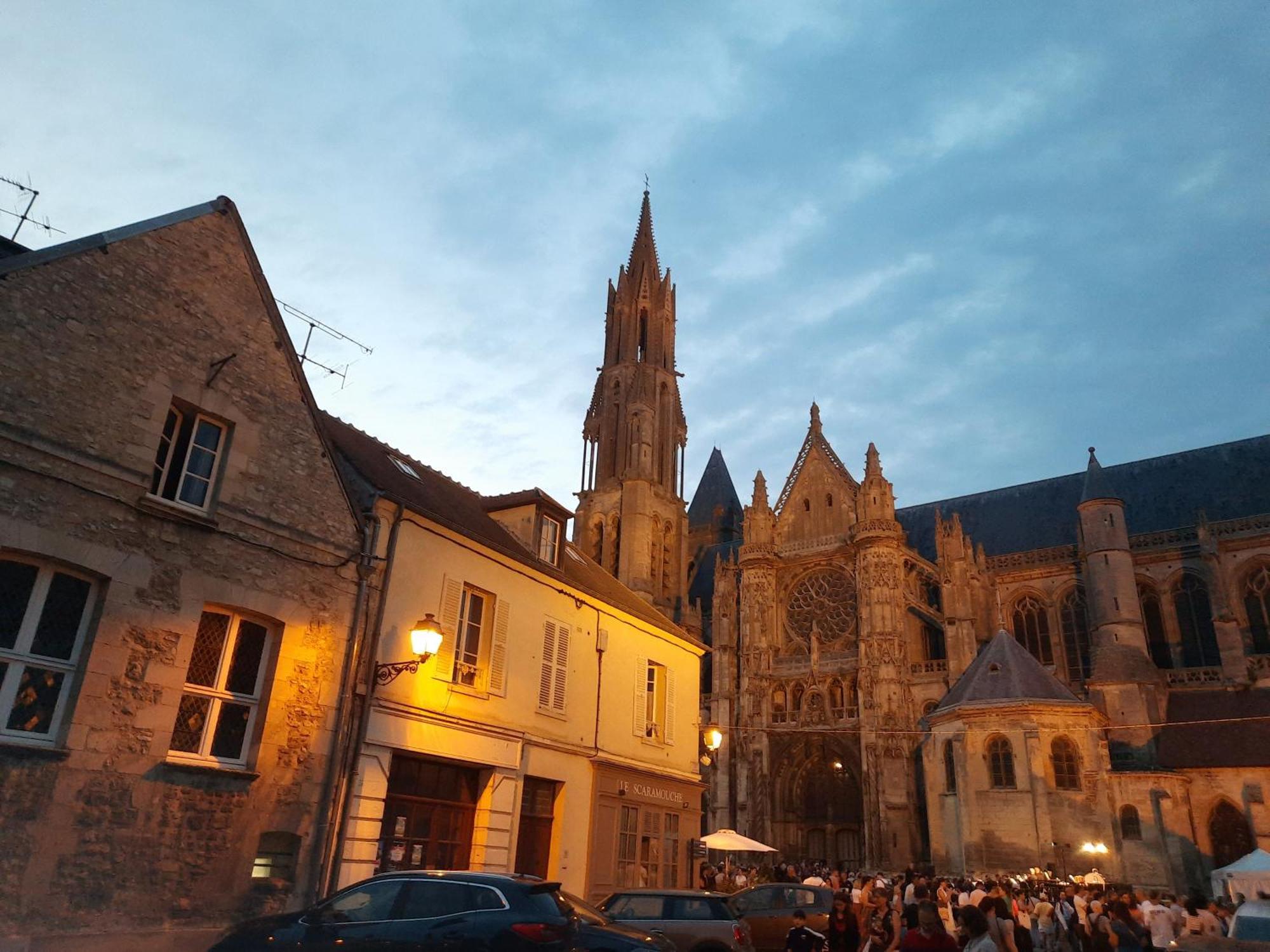 Pierres Et Jardins Bed & Breakfast Senlis  Eksteriør bilde
